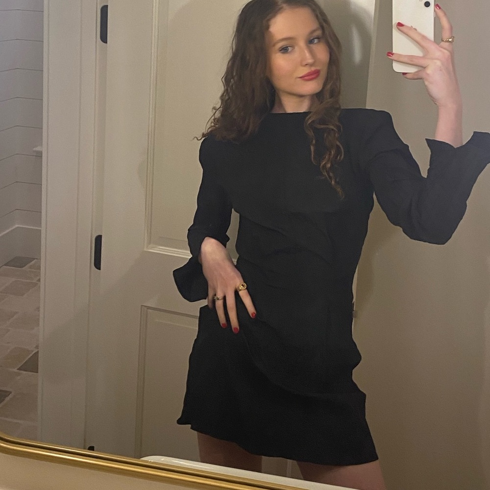 Meet your Posher, Eve